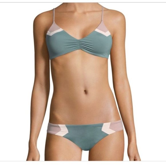 L Space Haley Blocked Top and Bottom Bikini Set - Large Top / Medium Bottom - Picture 1 of 7
